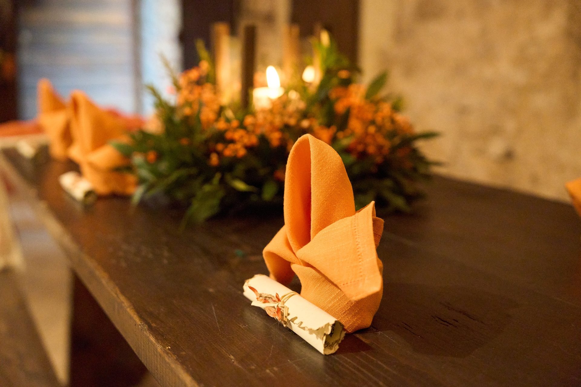 Napkin with a scroll